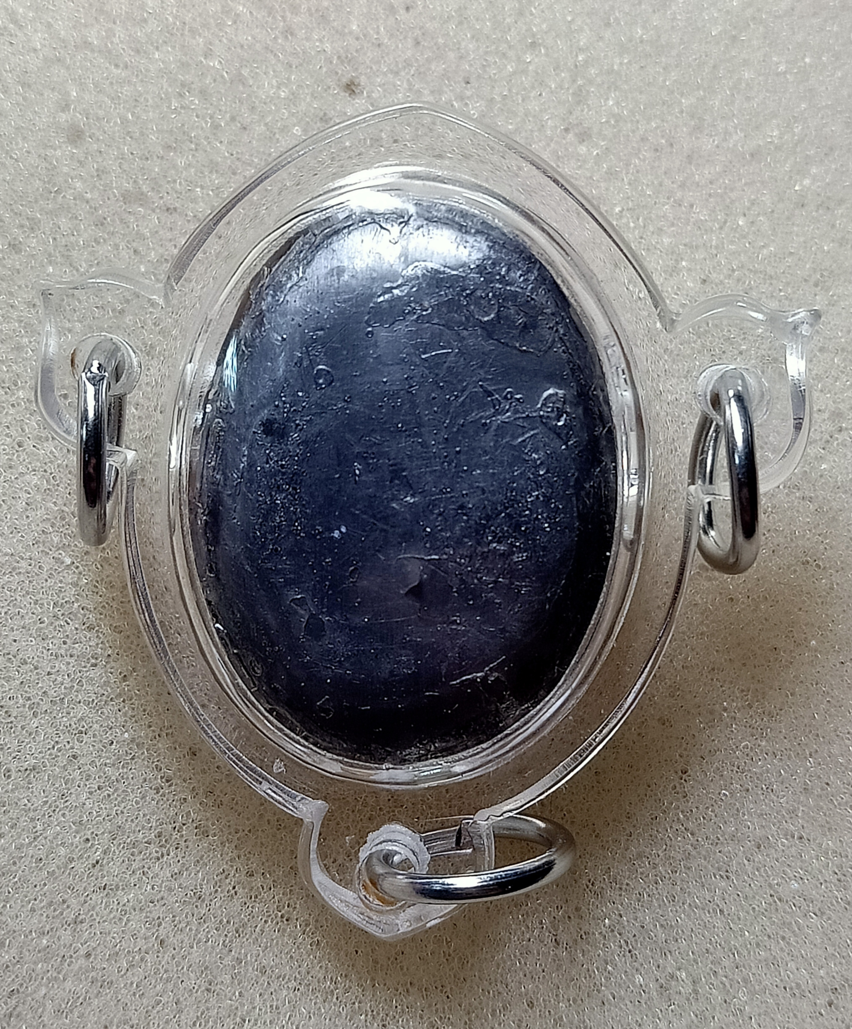 เบี้ยแก้บรรจุปรอทธรรมชาติ อุดแผ่นตะกั่ว เลี่ยมสามห่วงพร้อมใช้ กันแก้คุณไสยมนต์ดำ แก้สิ่งไม่ดี ดูดซับสิ่งไม่ดีแทนเจ้าของ