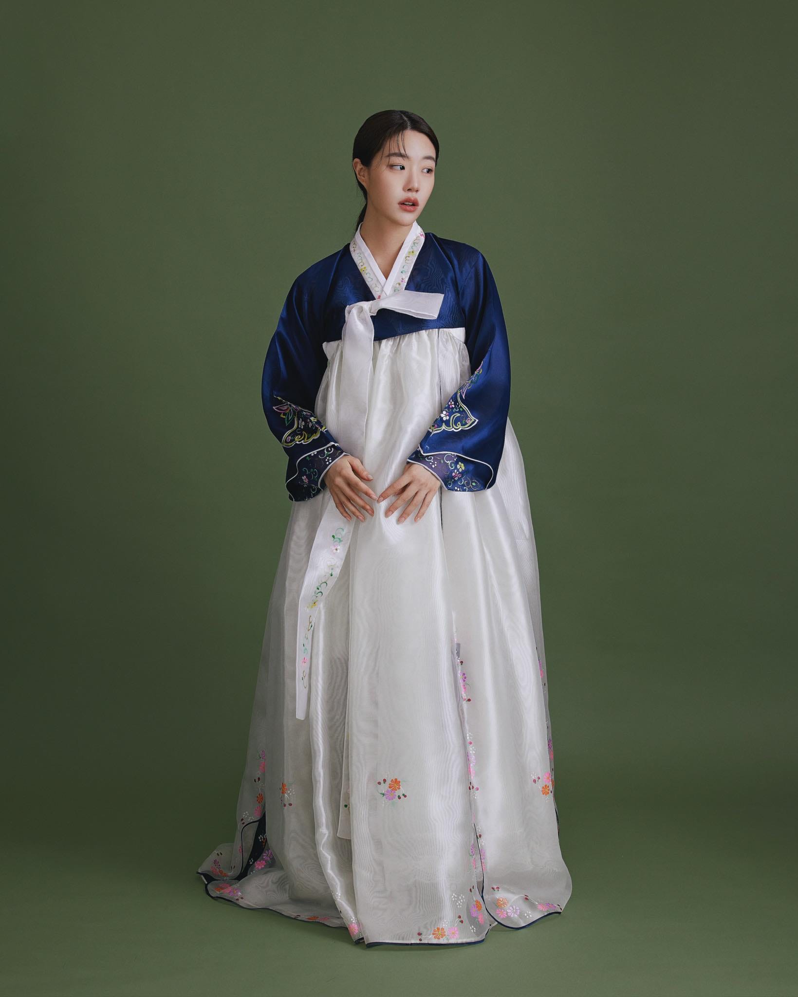 ชุดฮันบก เสื้อสีกรม(น้ำเงินเข้ม)/กระโปงสีขาวครีม(M 34นิ้ว)02