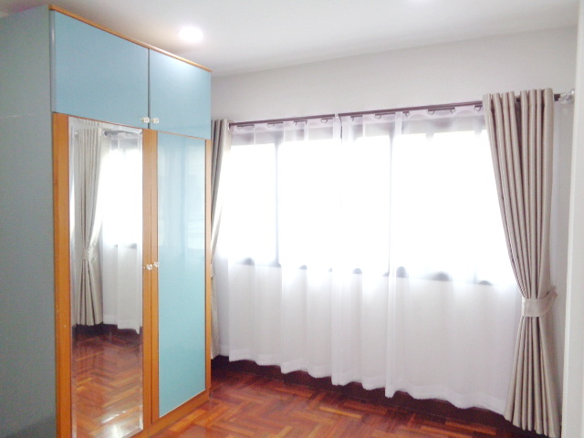 🚩H1215 ให้เช่า ทาวน์เฮ้าส์ 20 ตารางวา หมู่บ้านวรารักษ์ เลียบคลองสอง 27 รีโนเวทแล้ว พร้อมเฟอร์ฯใหม่ทั้งหลัง คลองสามวา กรุงเทพฯ