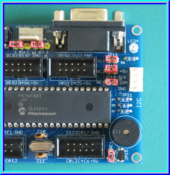 1x บอร์ดไมโครคอนโทรลเลอร์ PIC16F/PIC18F พร้อมไอซี PIC16F887-I/P