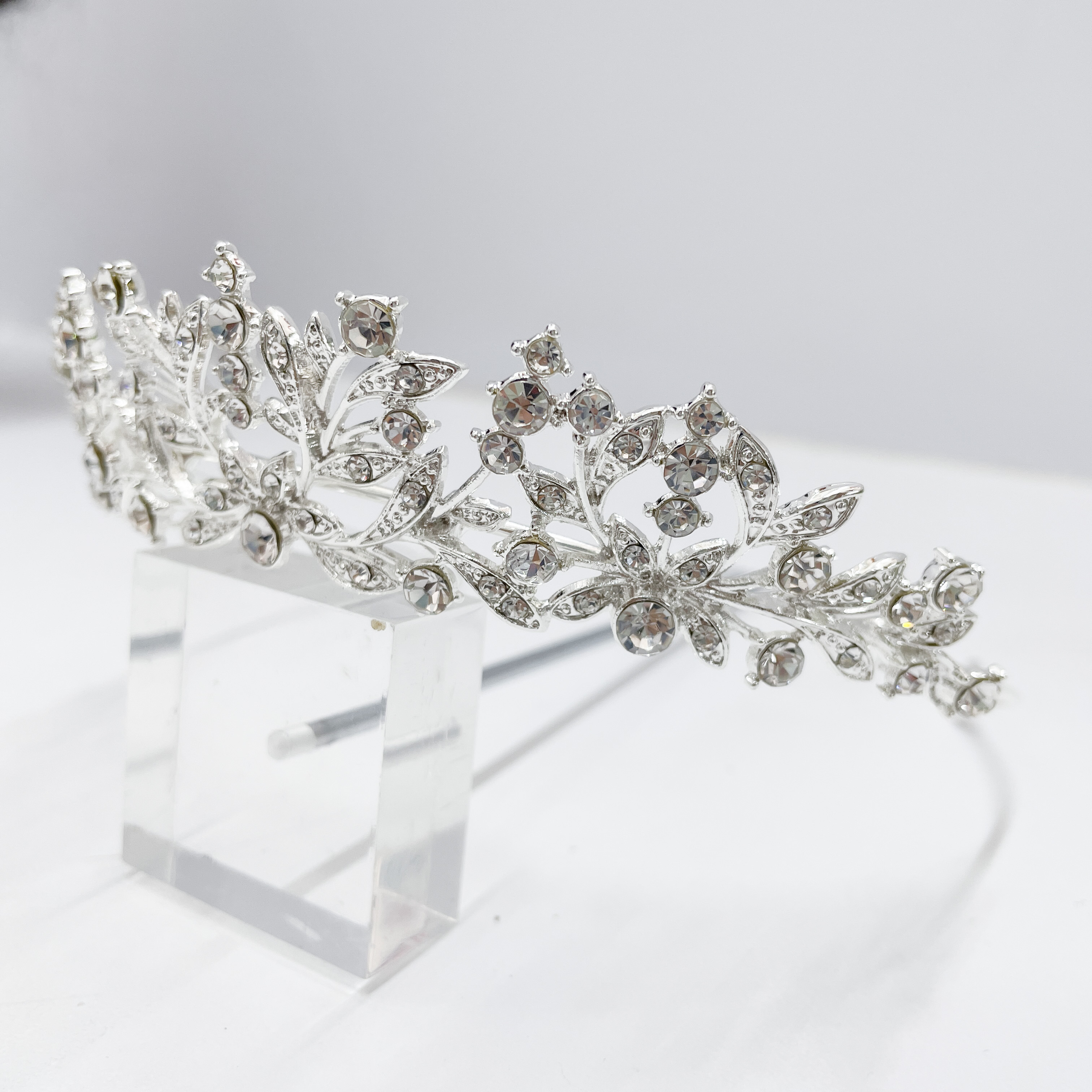 (พร้อมส่ง) เทียร่า 366 งานสวย ปราณีต QCเพชรทุกเม็ด สินค้าพร้อมส่งจากไทย