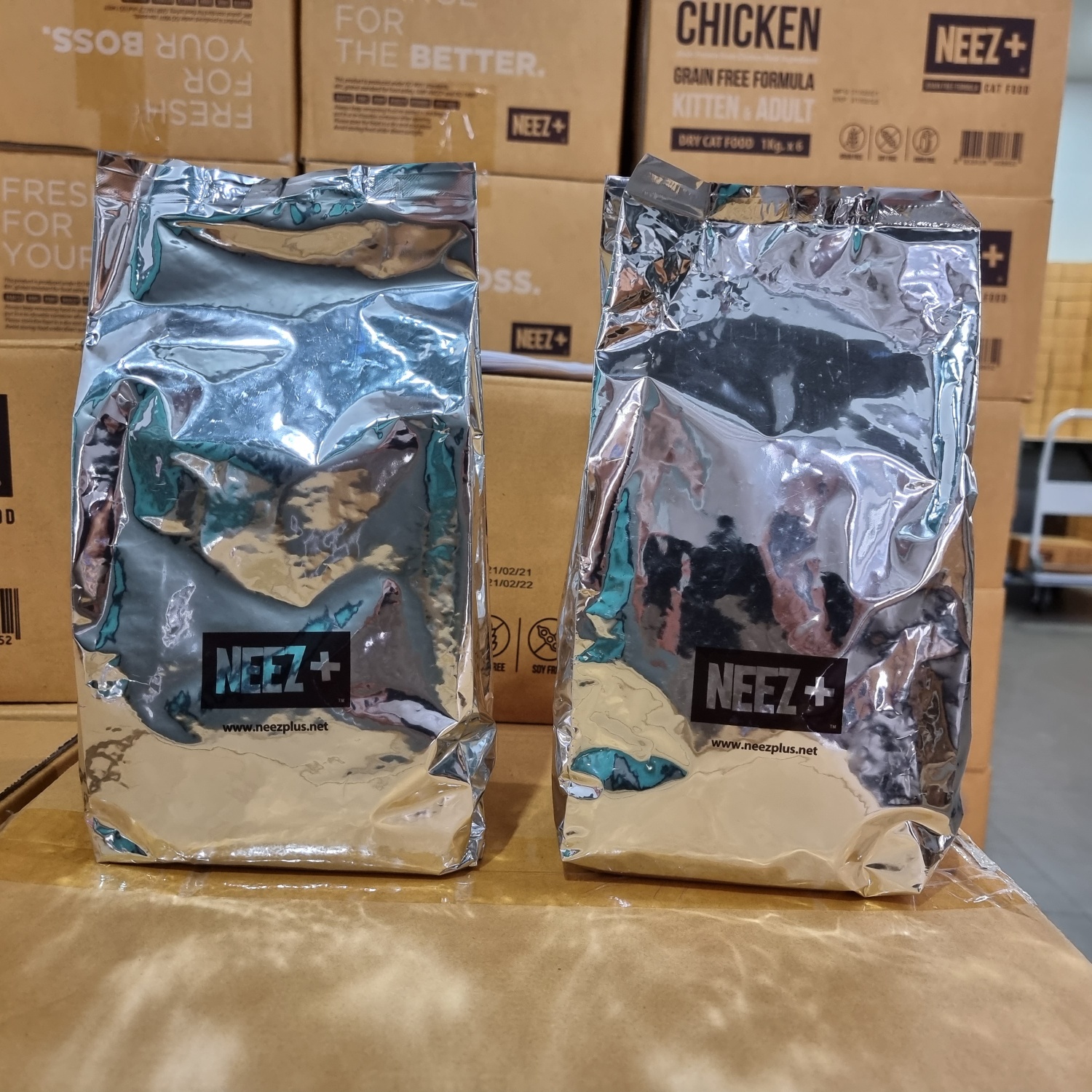 NEEZ+อาหารแมว นีซพลัส เกรนฟรี พรีเมี่ยมสำหรับน้องแมว 🐥สูตรแมวใหญ่ 1 กิโล 250.- เหมาะกับแมวโต อายุ 4 เดือน-12 ปี (ฟรีส่ง)