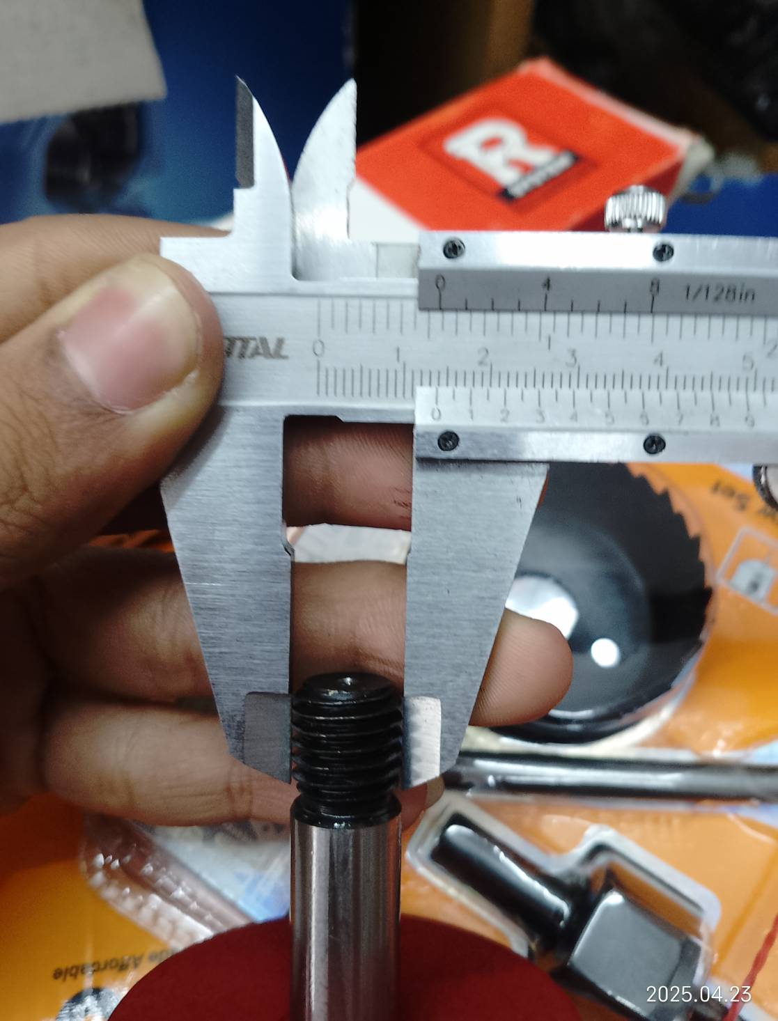 INGCO เครื่องเจียร์คอยาว 1100W รุ่น SG11008