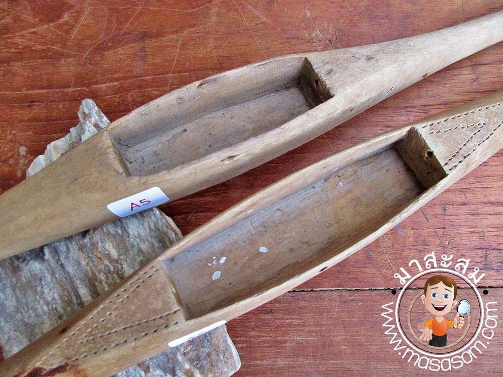 กระสวยทอผ้าเก่า