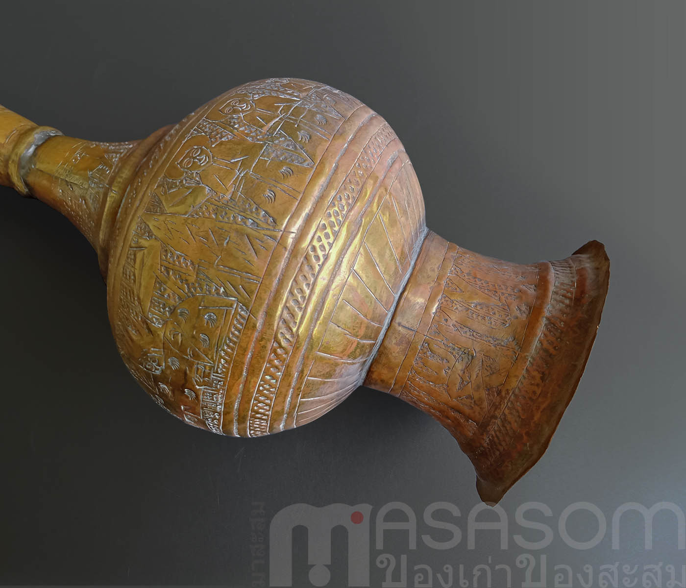 แจกันทองเหลืองอาหรับ