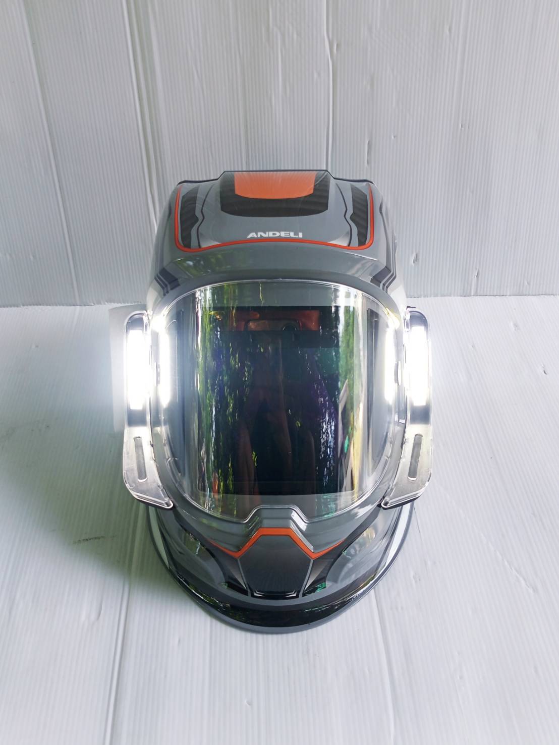 ANDELI หน้ากากเชื่อมอัตโนมัติ ให้สีจริง ปรับเฉดได้ พร้อมไฟ LED ทันสมัยแบตเตอรี่ชาร์จไฟได้ MONER-950L 142-1031