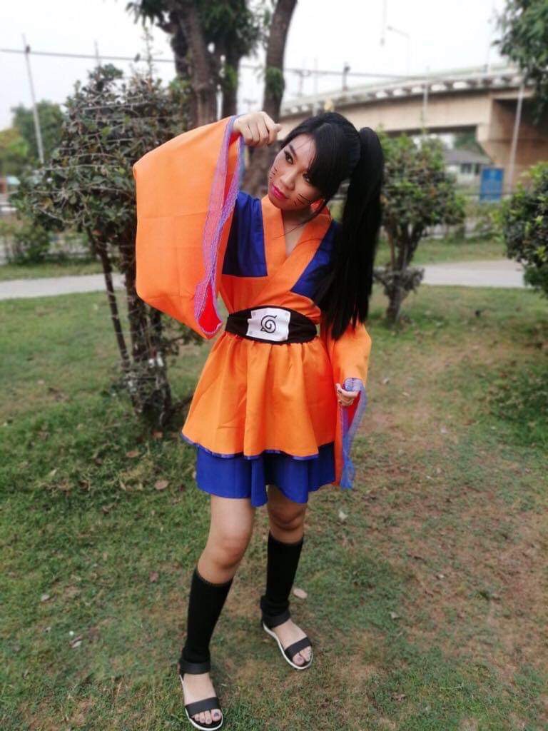 ชุดนารูโต๊ะหญิง