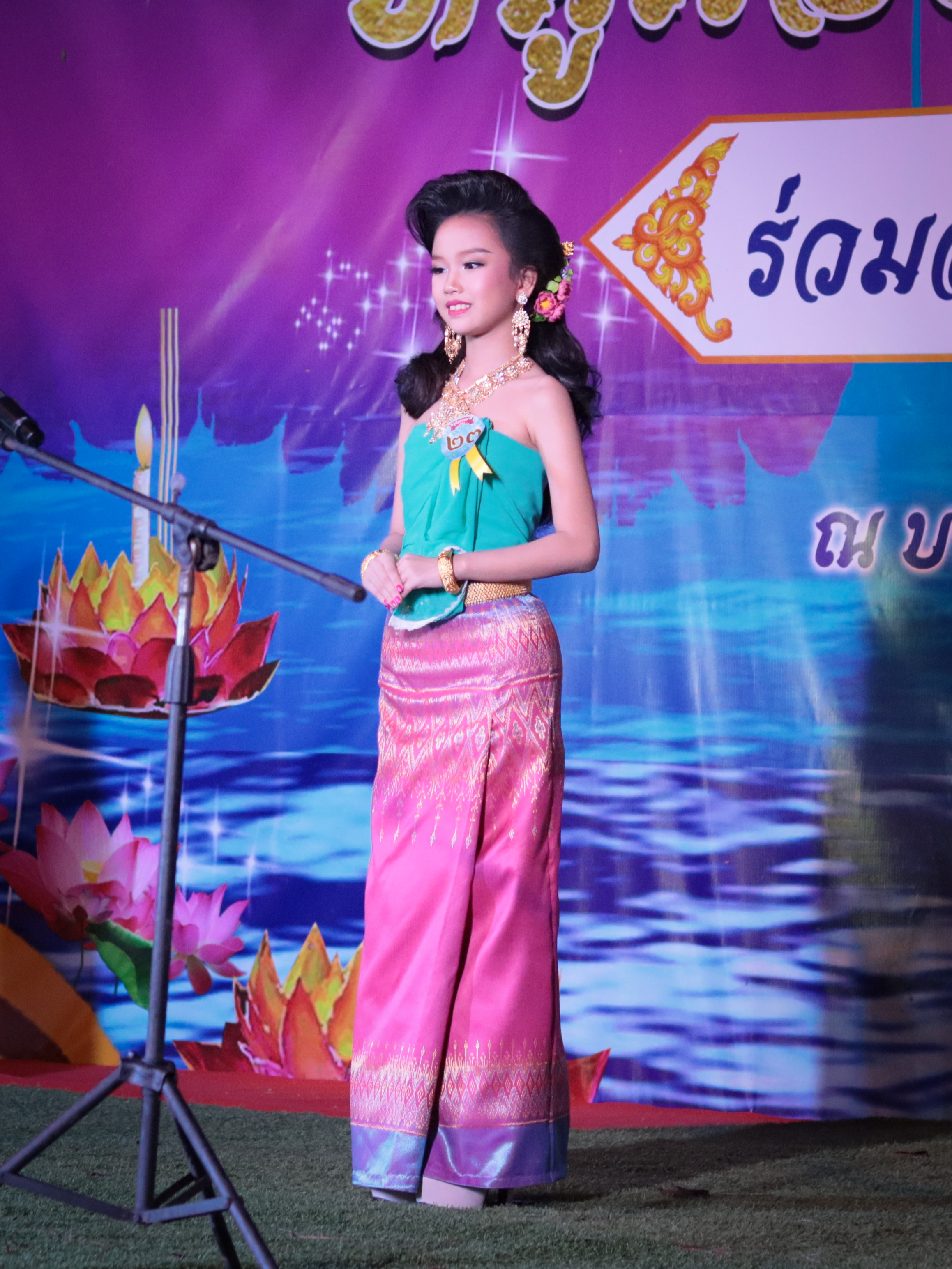 (พร้อมส่ง) เครื่องประดับไทยสร้อยคอ+ต่างหู 003