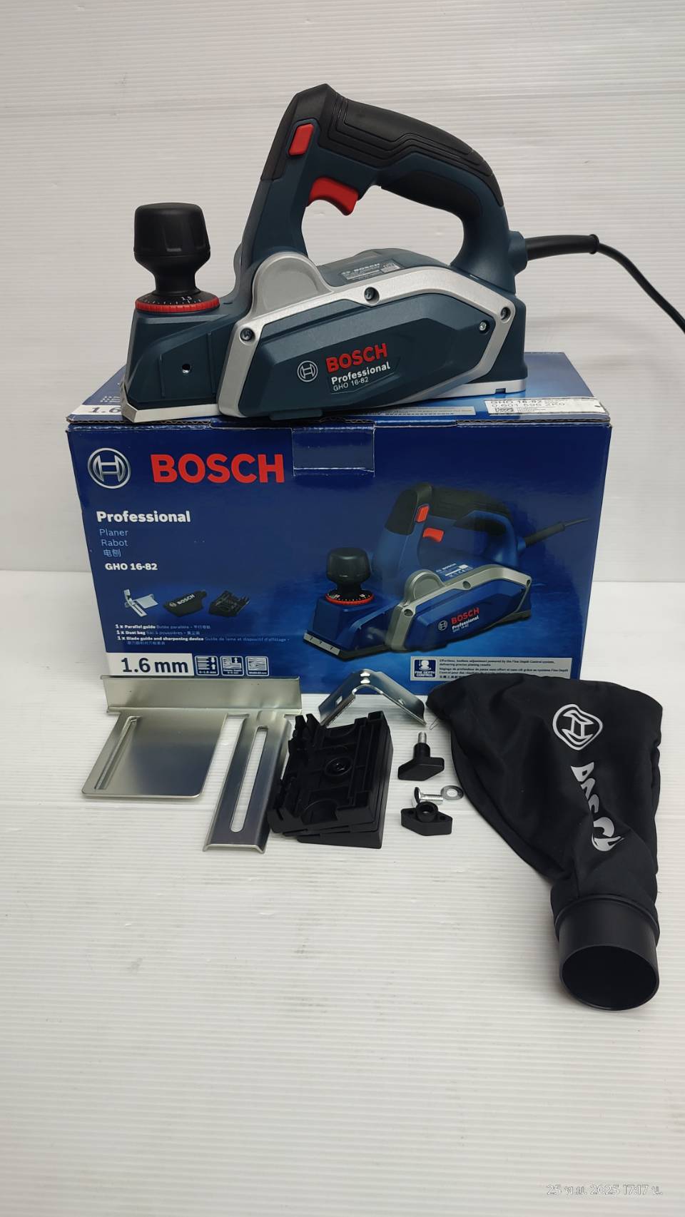 กบไฟฟ้า3" GHO16-82 BOSCH 06015962K0