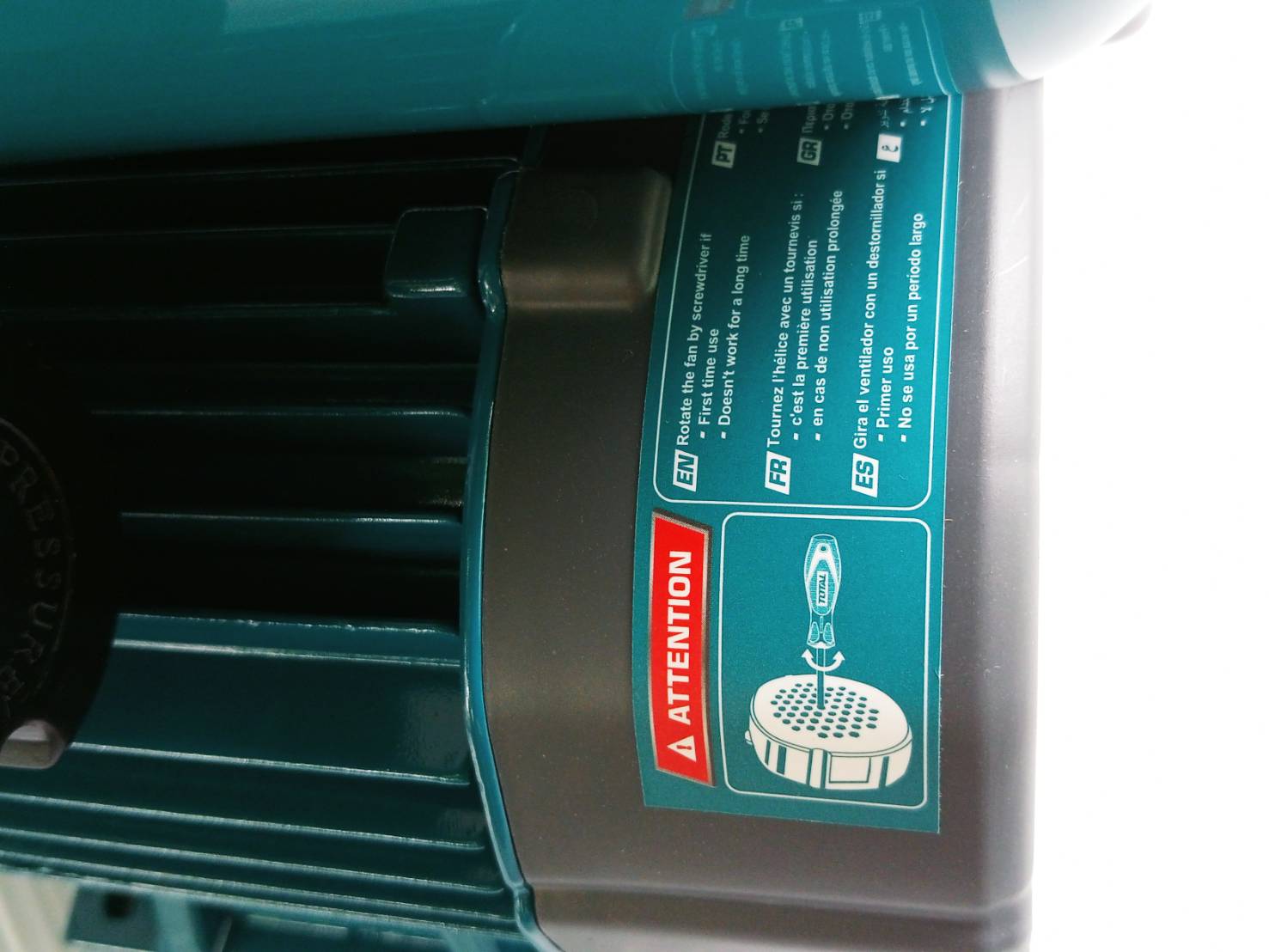 TOTAL ปั๊มน้ำอัตโนมัติ 370 วัตต์ ท่อ 1 นิ้ว 220 โวลท์ ชนิดล่อน้ำด้วยตัวเอง รุ่น TWP93706