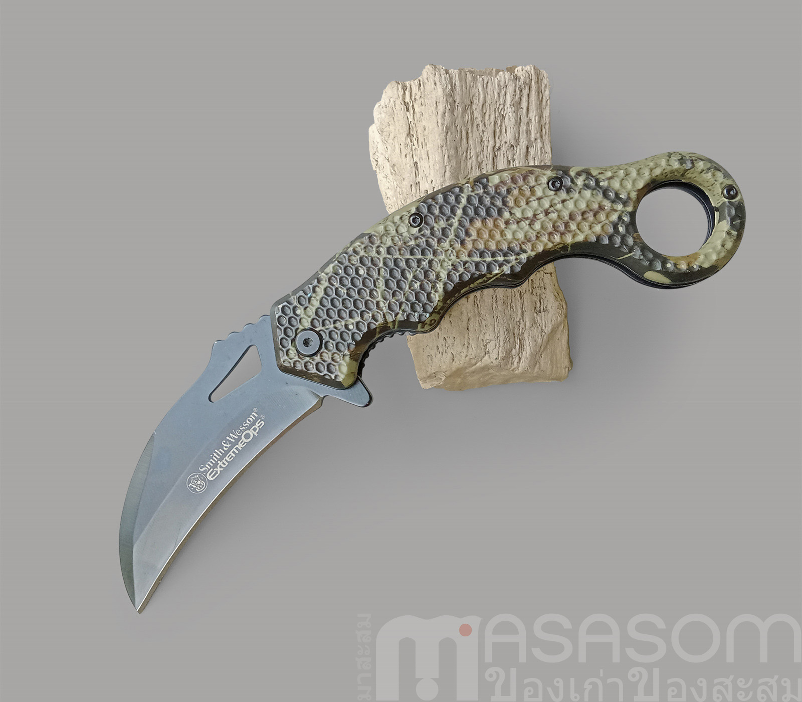 มีดพับ Smith&Wesson คารัมบิตมือสอง