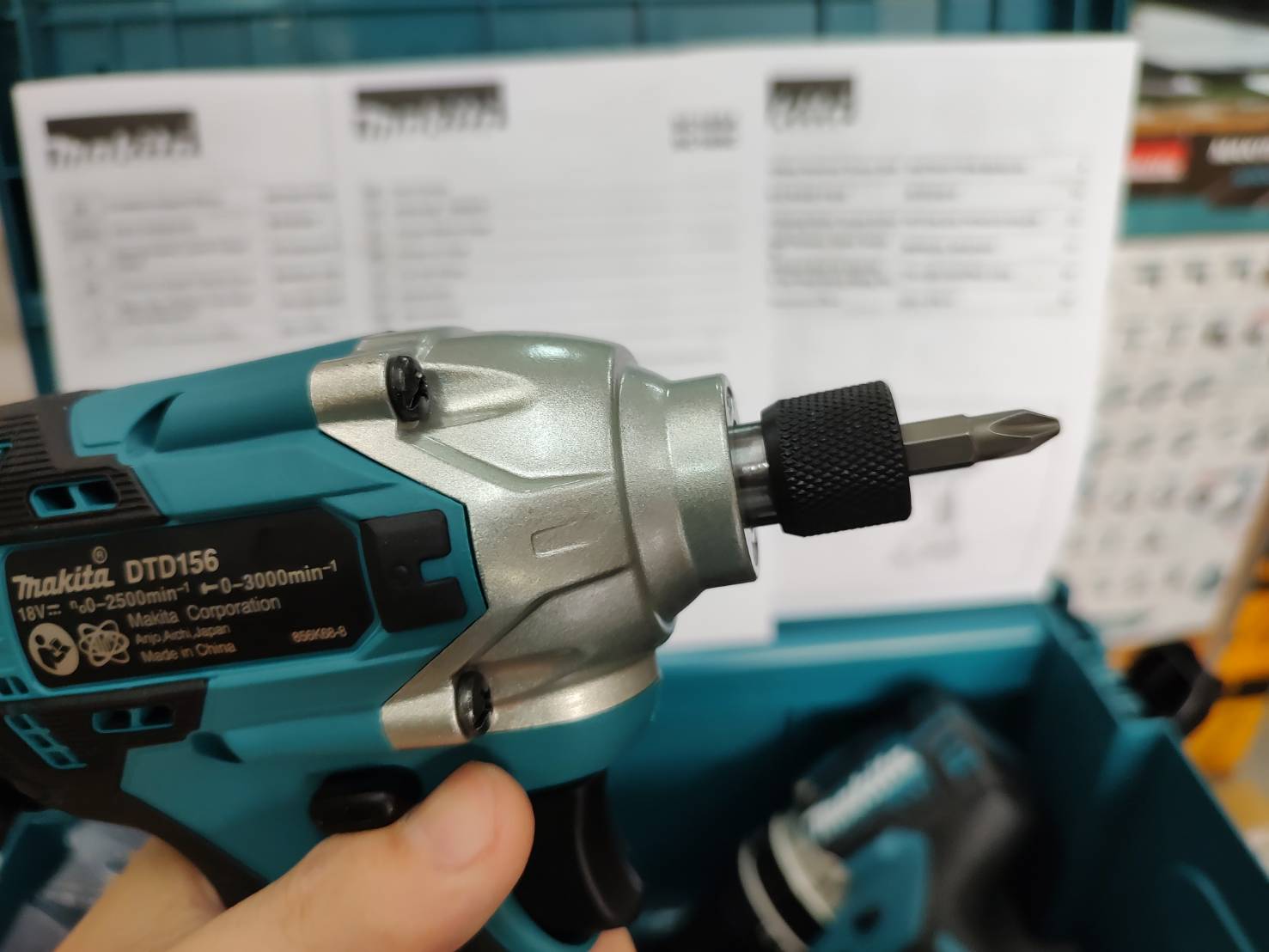 ชุดคอมโบ้ DLX2417J MAKITA (DHP484+DTD156)