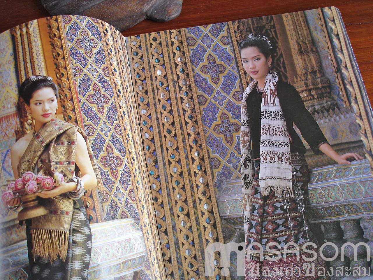 หนังสือแฟชั่นเดอลุค ฉบับผ้าไทย เล่ม 3