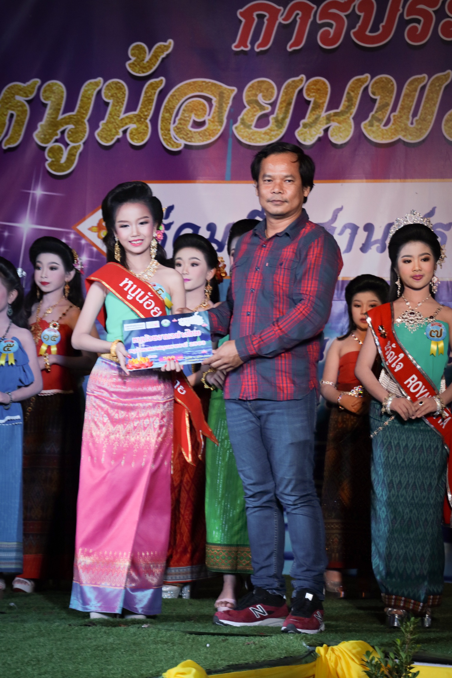 (พร้อมส่ง) เครื่องประดับไทยสร้อยคอ+ต่างหู 003