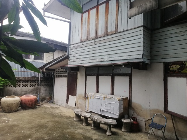 🚩H1170 vายถูกกว่าราคาประเมิน ที่ดินพร้อมบ้านไม้ 41 ตร.วา อยู่ซอยอุดมสุข26 แยก47 (ซอยพึ่งทรัพย์11) หรือเข้าจากถนนบางนา-ตราด ซอย9 เพียง 500 เมตร. ใกล้เซ็นทรัล บางนา