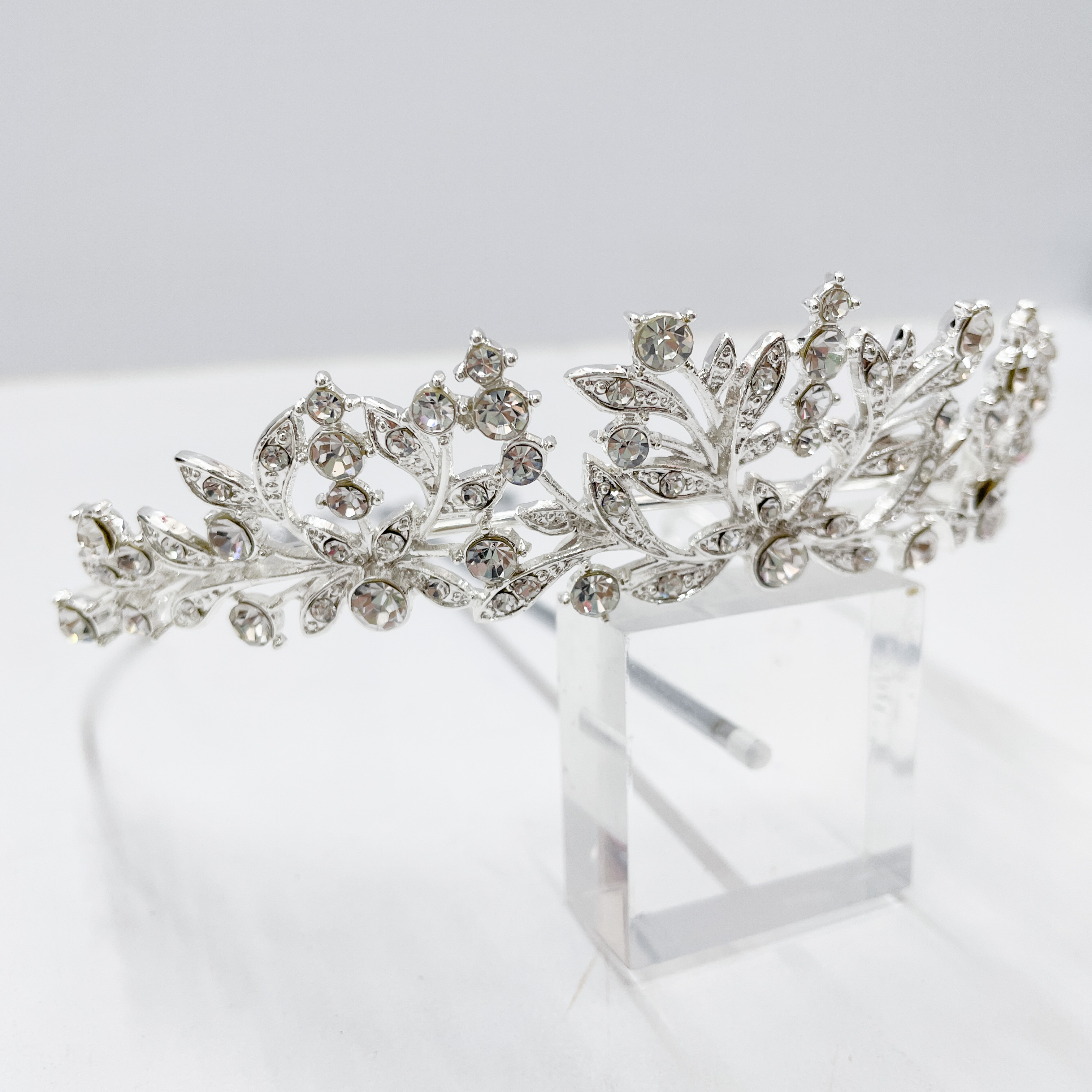 (พร้อมส่ง) เทียร่า 366 งานสวย ปราณีต QCเพชรทุกเม็ด สินค้าพร้อมส่งจากไทย