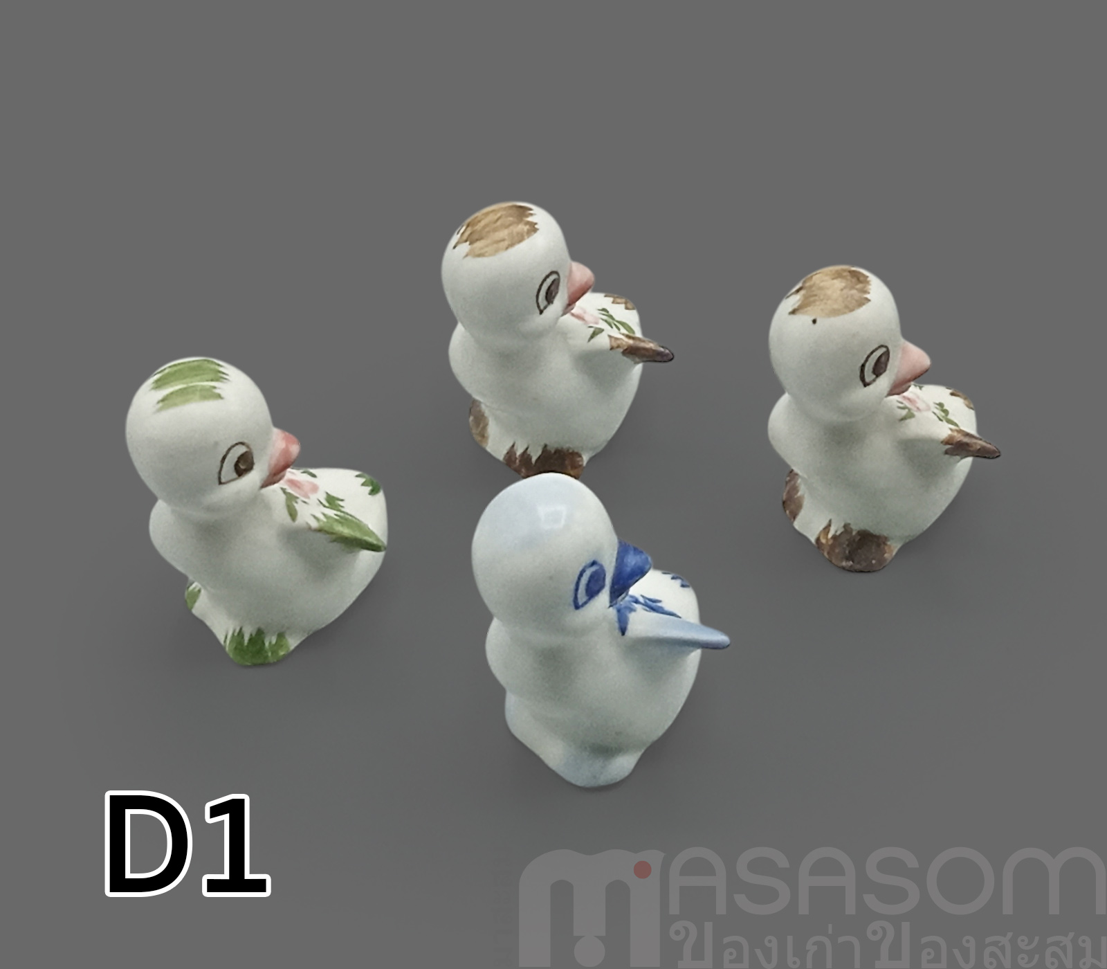 ตุ๊กตาลูกเป็ดน้อยเซรามิค