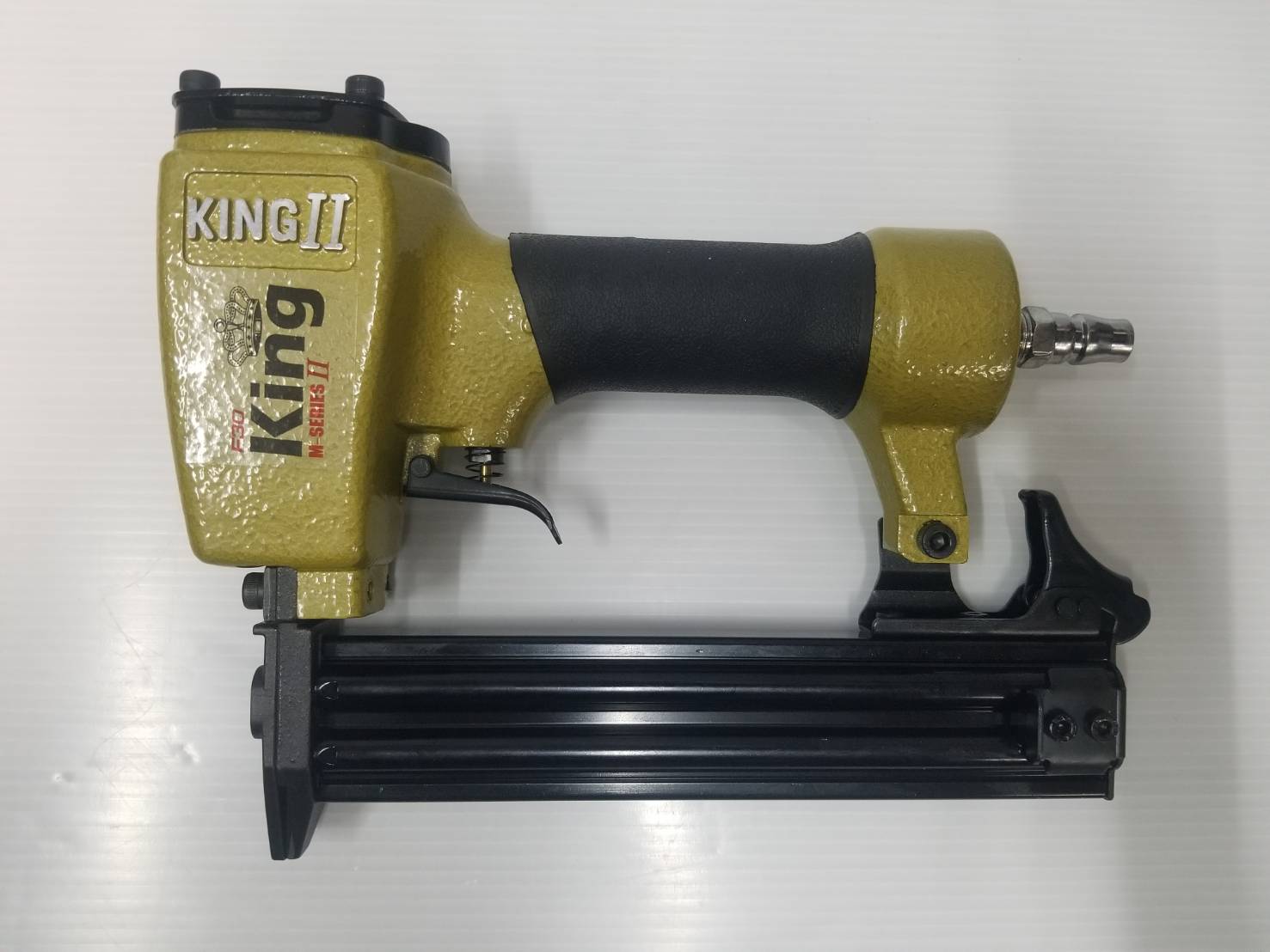 แม็กยิงตะปูลม ขาเดี่ยว F-30-M KING (M-SERIES) II