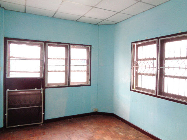 🚩 H1250 ขายทาวน์เฮ้าส์ 17 ตารางวา หมู่บ้านพัชรัฐ คู้บอน 27 แยก31 พื้นที่ใช้สอยเยอะ ต่อเติมเต็มเนิ้อที่