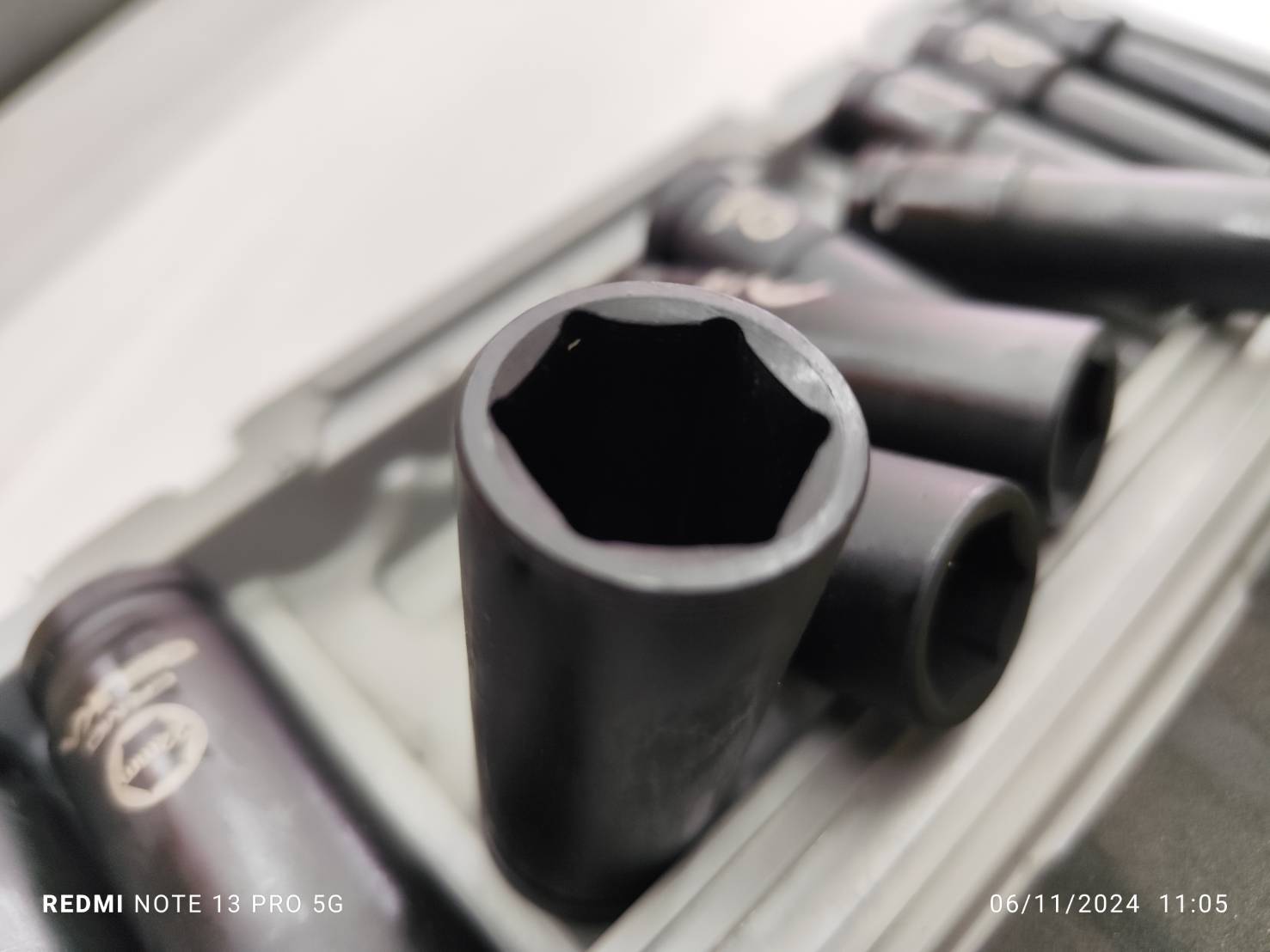 ชุดลูกบล็อกกระแทกยาว 1/2" 10ลูก/ชุด OSAF3211 OSUKA