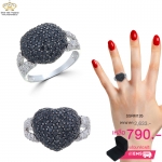 แหวนเพชร ประดับ เพชรCZ แหวนทรงหัวใจนูนใหญ่ ฝังเพชรกลมดำ แวววาวและดูหรูหรา ฉลุบ่าฝังเพชรกลมขาวคอลเลคชั่นนี้ ฮอตแรงเว่อร์ สวยไม่มีใครเกิน
