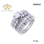 แหวนคู่เพชร ประดับเพชรCZ แหวนเพชรเม็ดชู คู่กับแหวนเพชรเรียง 3 แถว สแตคเป็นเซต การสแตคแบบนี้เหมาะสำหรับสาวๆที่ชอบความหรูหรา ใหญ่อลังการ อะไรที่เป็นเซตอยู่แล้วก็ยิ่งจะดูเจ๋งไปเลย