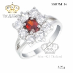 แหวนเพชรcz ประดับเพชร CZ แหวนดอกไม้ ช่วงบ่าแหวนฉลุโปร่ง งานเนี๊ยบมากหรูหราดูดี แวววาว สำหรับการสวมใส่ออกงานราตรี งานสังสรรค์ต่างๆ สะดุดตาประทับใจแก่ผู้พบเห็น