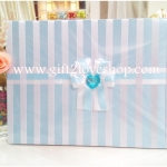 สมุดอวยพรแบบผ้าไหมลายริ้วฟ้า-ขาว