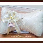 หมอนใบชา สามเหลี่ยมใหญ่ สูง 8 นิ้ว กว้าง 14 นิ้ว