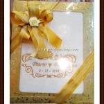 ผ้าหนูรับไหว้(เนื้อหนา) พรีเมี่ยม ปักชื่อบ่าวสาว ใส่กล่องทอง พร้อมป้ายชื่อ ขนาด 27 นิ้วx54 นิ้ว