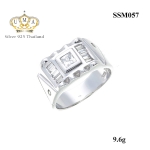 แหวนเงินผู้ชาย ประดับเพชรCZ ดีไซน์ทันสมัย ใส่ได้ทุกวัน และได้เลือกใช้วัสดุอย่างดีมาผลิต เพื่อให้ได้แหวนที่มีคุณภาพ สวมใส่สบาย เพื่อให้คุณสามารถเดินอย่างมั่นใจ พร้อมไอเท็มโดดเด่นที่นิ้วของคุณ