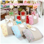 กระเป๋าผ้าแคนวาสลายจุด หลากสี คาดกระดาษพร้อมโบว์