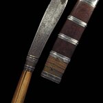 มีดหมอ มีดเทพศาสตรา หลวงพ่อเดิม พุทฺธสโร (พระครูนิวาสธรรมขันธ์) วัดหนองโพ นครสวรรค์ ปี 2470-2494 ด้ามงา-ฝักไม้ ลายตอกนาคเกี้ยว (นาคสมพงศ์) ลายตอกศิลป์ ช่างสอน แหมมาตฐาน 7/9 แหวนรัดด้ามเป็นนาค ฝักไม้พยุง แหมเดิมชำรุดสั่งทำแหมเงินยกขอบใหม่ ด้ามบรรจุมวลสาร