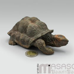 เต่าทองเหลืองรูปปั้น