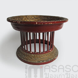 โตกเครื่องเขินเก่า