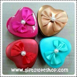 กล่องโลหะรูปหัวใจ หลากสี