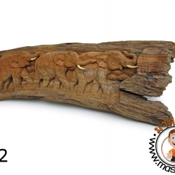 ช้างไม้สักแกะสลัก