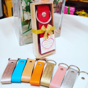 พวงกุญแจสายหนัง