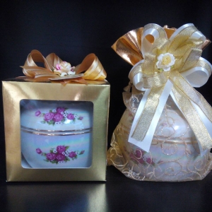 แพคเกจใส่กล่องทอง